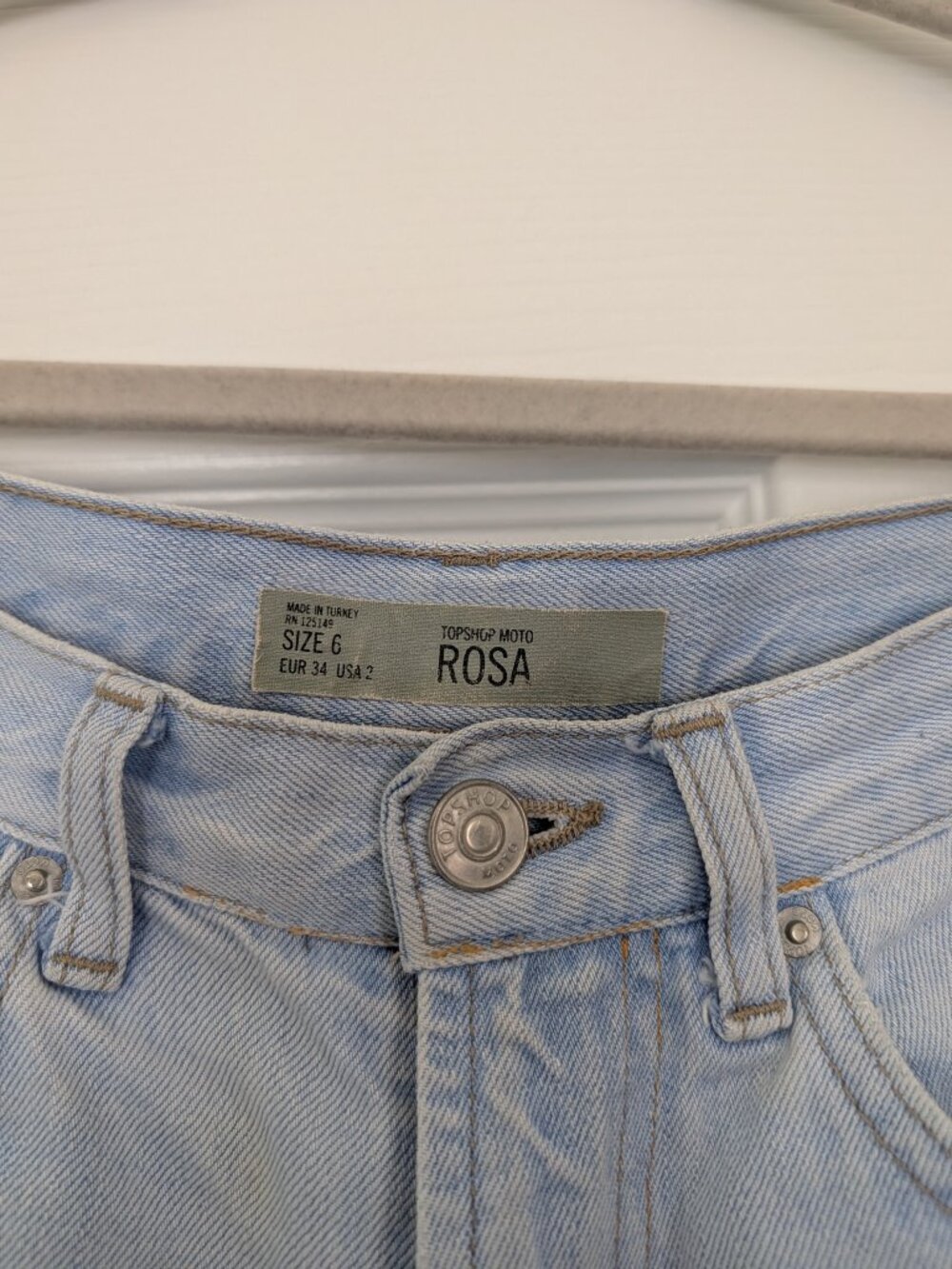 Topshop Moto - Light Wash Denim Shorts - Size 2 - Picture 3 of 3